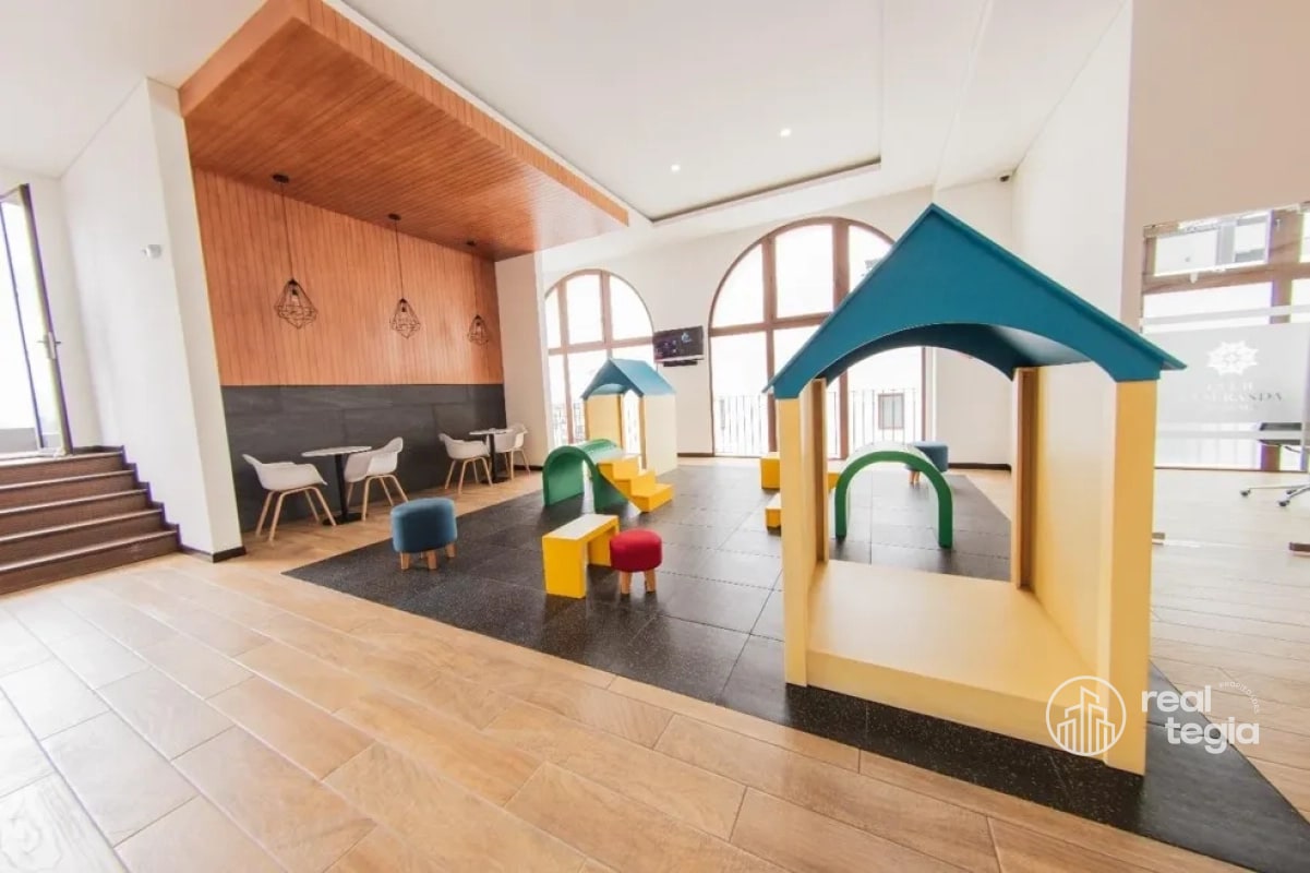 APARTAMENTO EN LIRIOS DE CAYALÁ ZONA 16 - 2