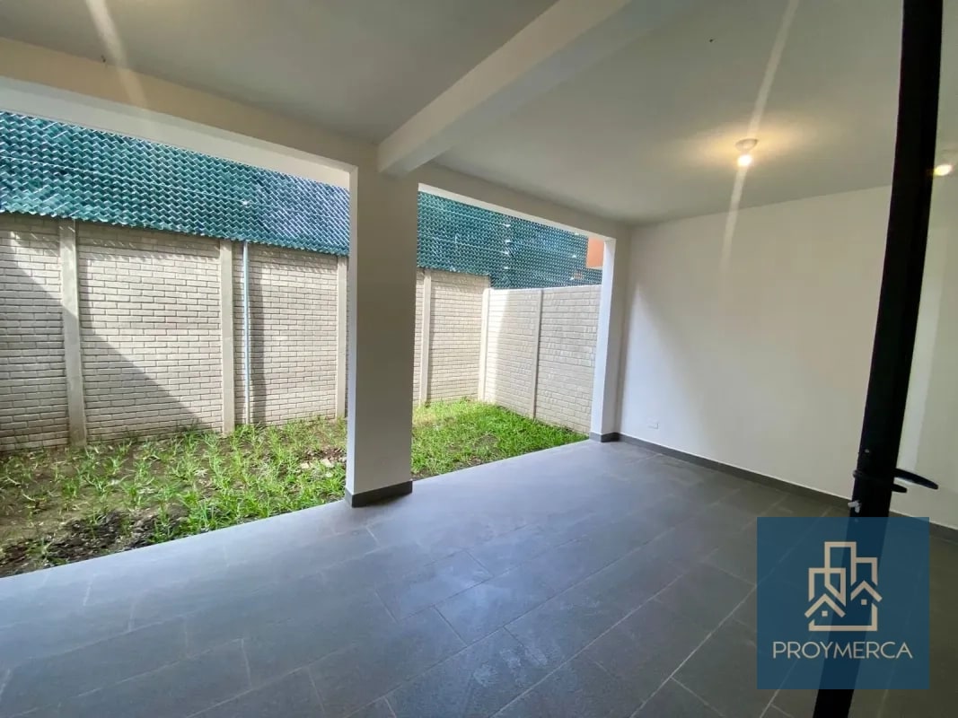 Casa nueva en alquiler, Laures de San Isidro, Zona 16 — Casa en Alquiler en Zona 16, Guatemala, Ciudad — foto 10 de 14
