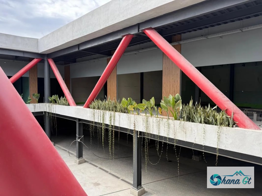 LOCAL DISPONIBLE EN CENTRO COMERCIAL NUEVO EN CHIQUIMULA - 10