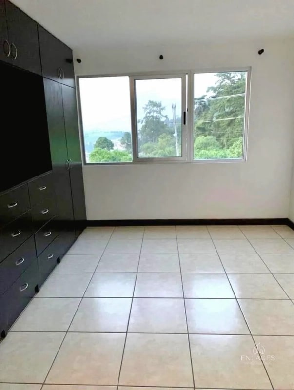 Zona 16 • Apartamento en Venta • Edificio Euzkadi - 2