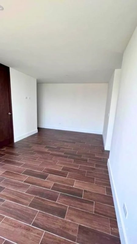 Zona 13 • Apartamento en Renta • Edificio Roselló - 1