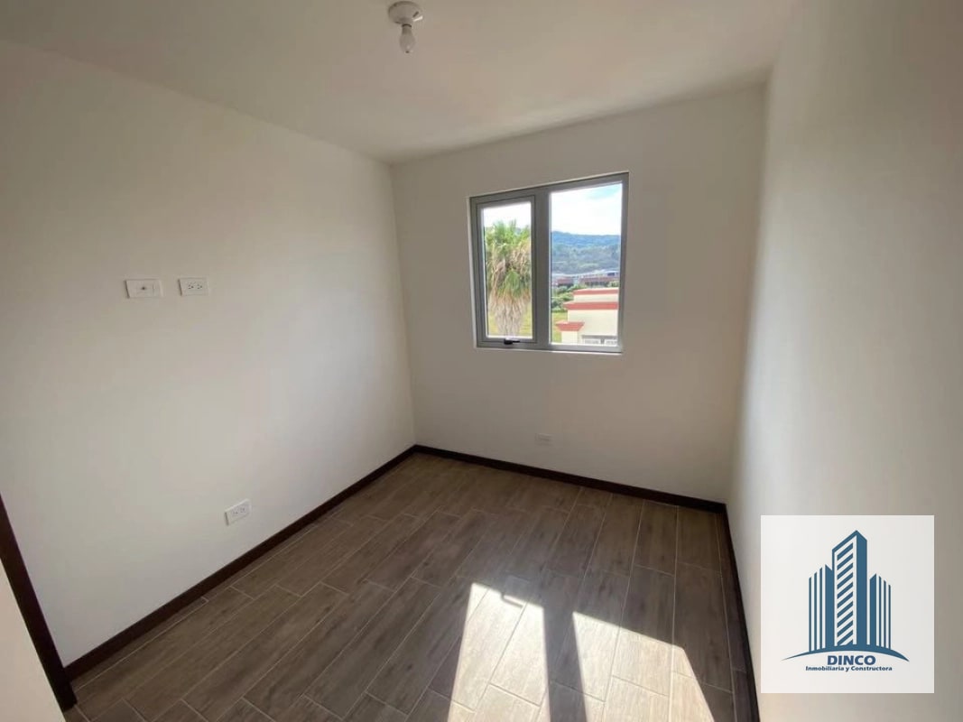 Vendo Apartamento en Edificio Nuvo - El Naranjo - 2