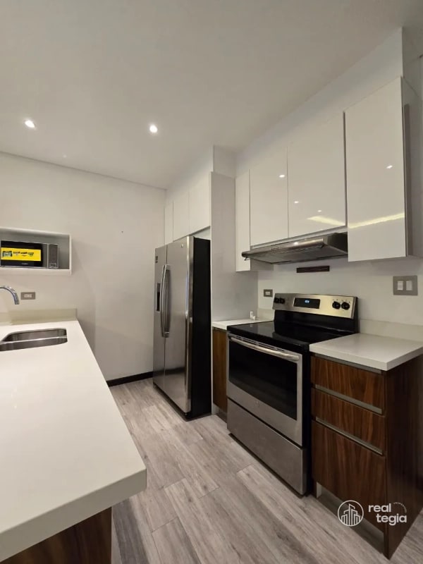 APARTAMENTO EN LIRIOS DE CAYALÁ ZONA 16 - 8