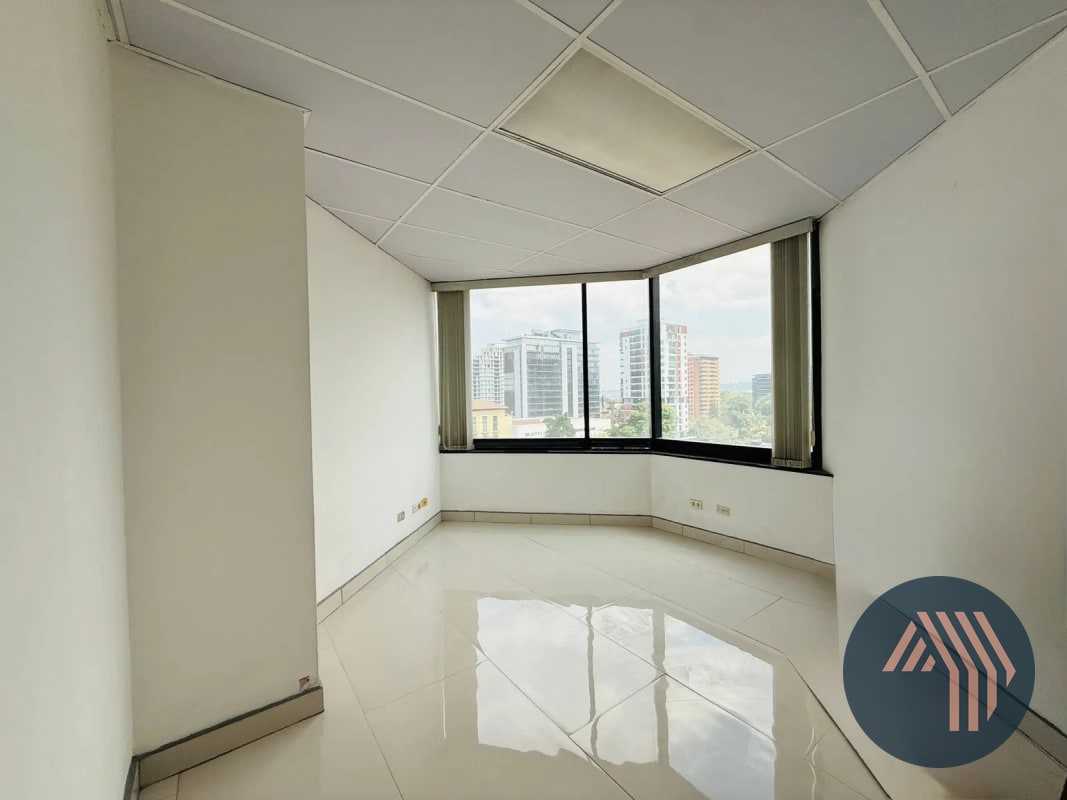 ALQUILER DE OFICINA TABICADA 185MT2 - MURANO CENTER, ZONA 10 - 9