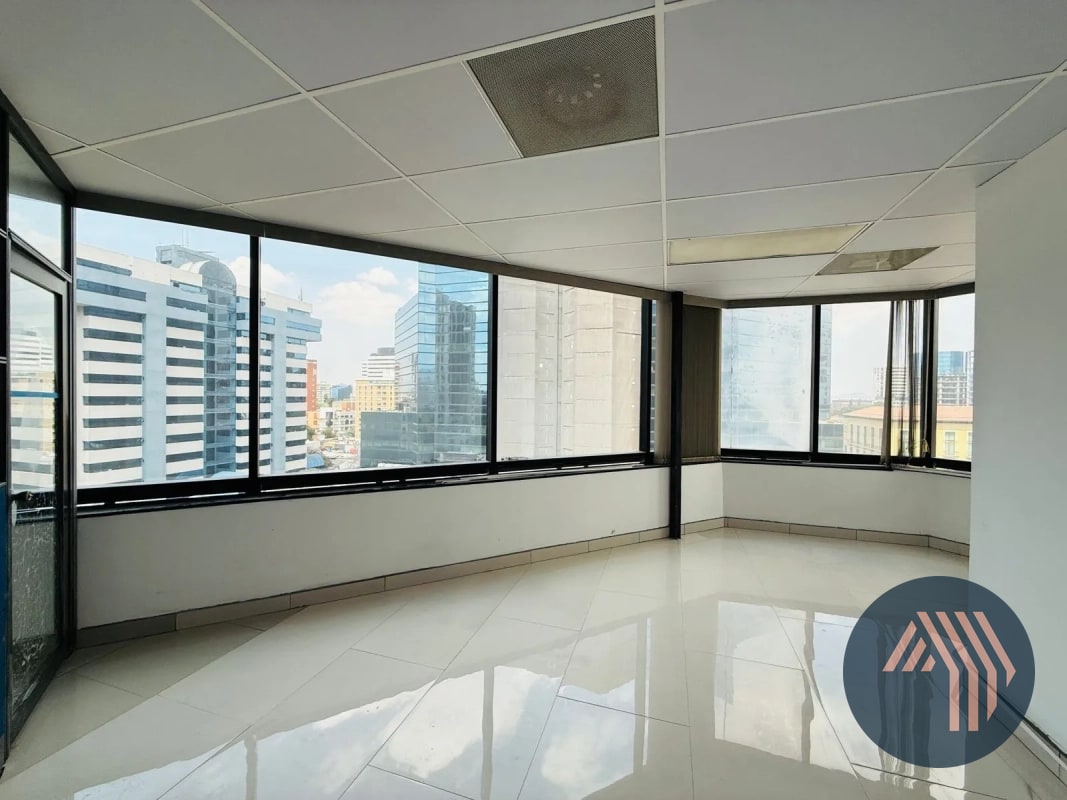 ALQUILER DE OFICINA TABICADA 185MT2 - MURANO CENTER, ZONA 10 - 6