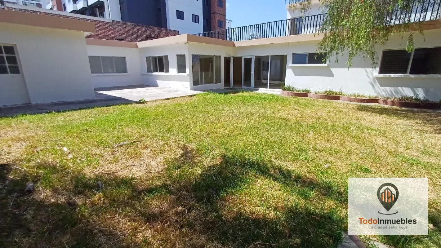 Casa en Renta en zona 15 vh2 - 15