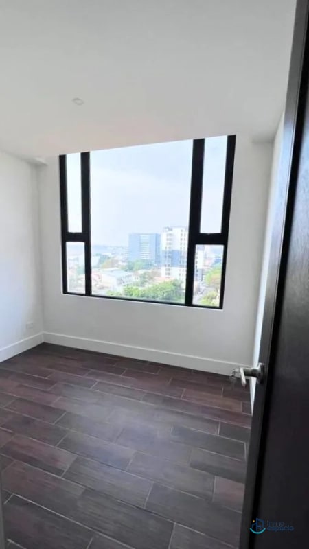 Apartamento en Alquiler – Edificio Roselló Zona 13 - 6