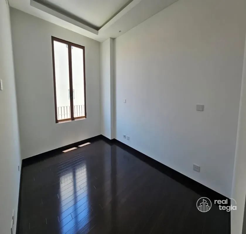 APARTAMENTO NOGALES DE CAYALÁ ZONA 16 — Apartamento en Venta en Zona 16, Guatemala, Ciudad — foto 6 de 8