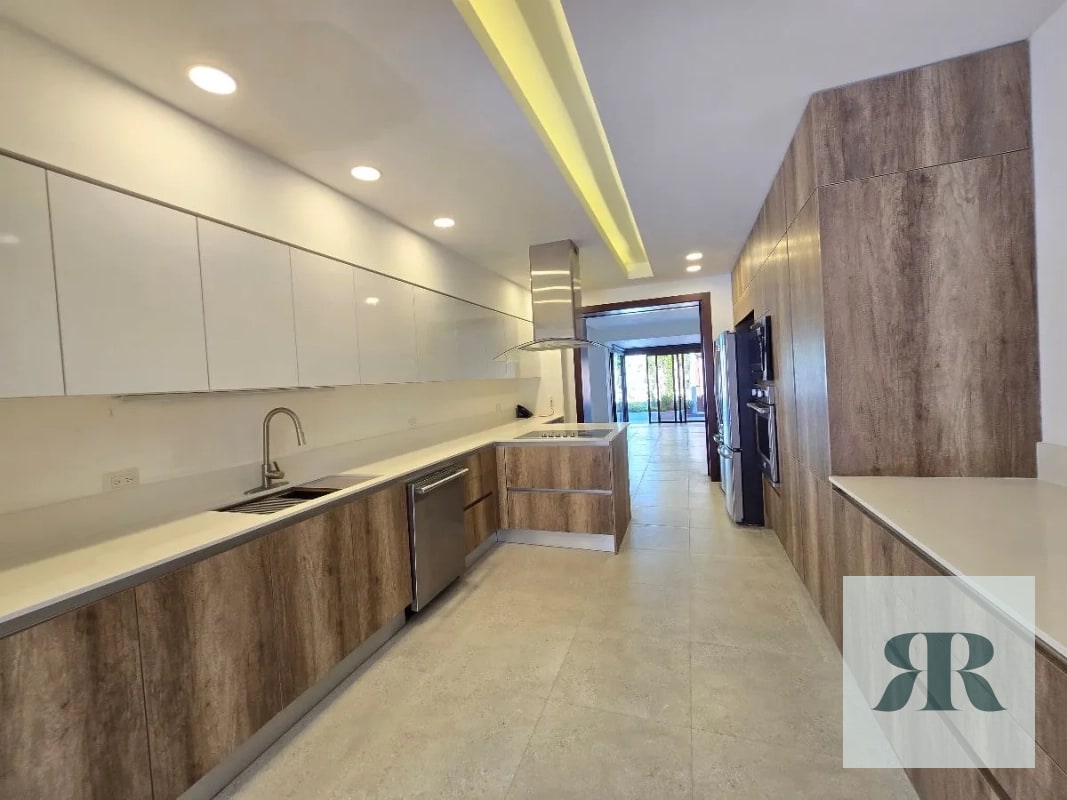 *Casa en Venta Vista Hermosa II, dentro de garita, 4 dormitorios* - 8