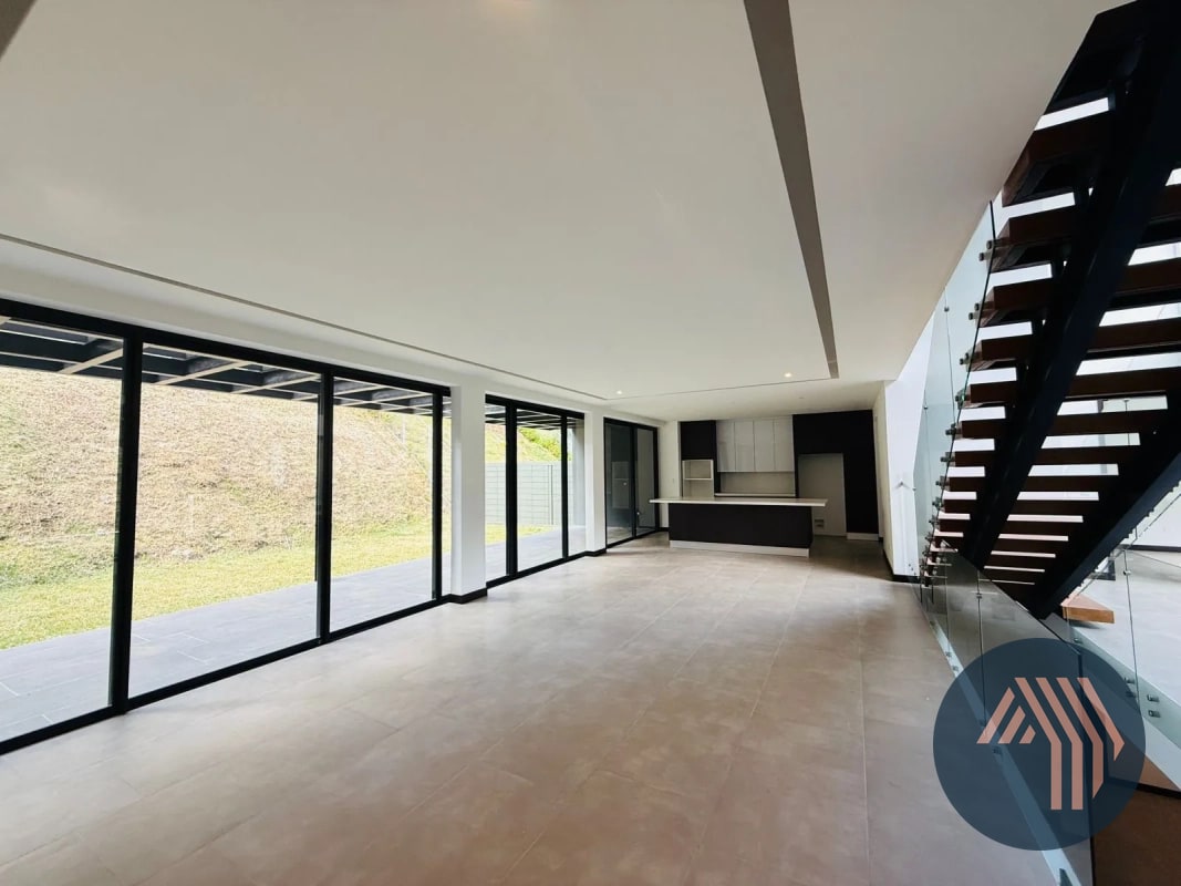 VENTA DE PRECIOSA CASA - ARAMA, SANTA CAT. PINULA - 2