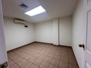 ALQUILER DE OFICINA LA RAMBLA ZONA 14 — Oficina en Alquiler en La Rambla, Zona 14, Guatemala, Ciudad — miniatura 7 de 10