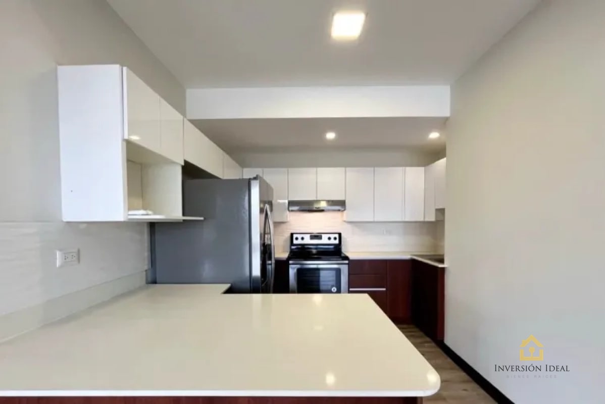 Apartamento en Renta - $1,225 | Edificio Taormina Z.15 | 1 Habitación + Bodega + Amenidades Top - 11
