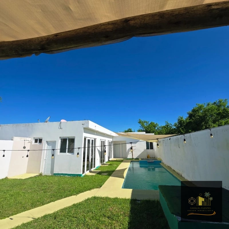 2 Casas de Playa en Venta en Monterrico - 11
