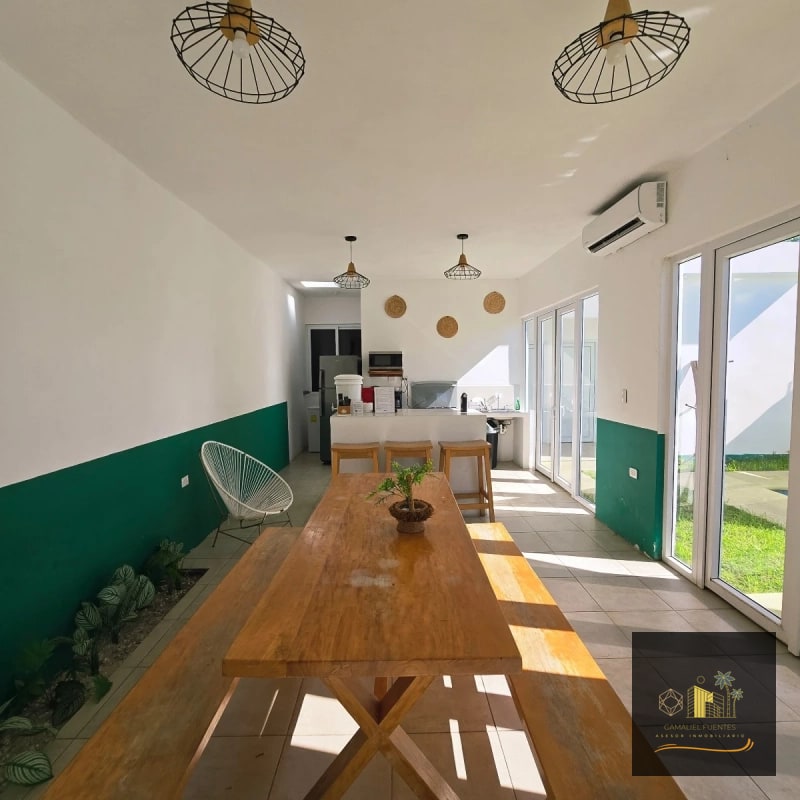 2 Casas de Playa en Venta en Monterrico - 10