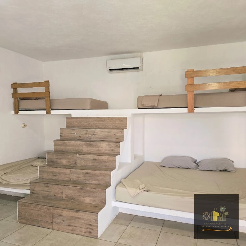 2 Casas de Playa en Venta en Monterrico - 5
