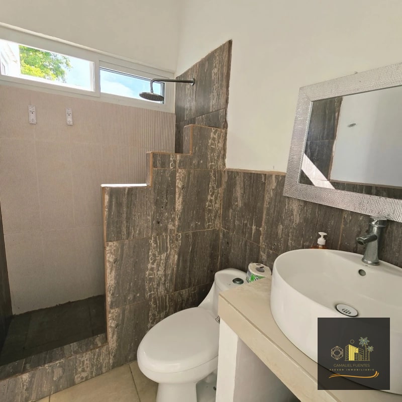 2 Casas de Playa en Venta en Monterrico - 4