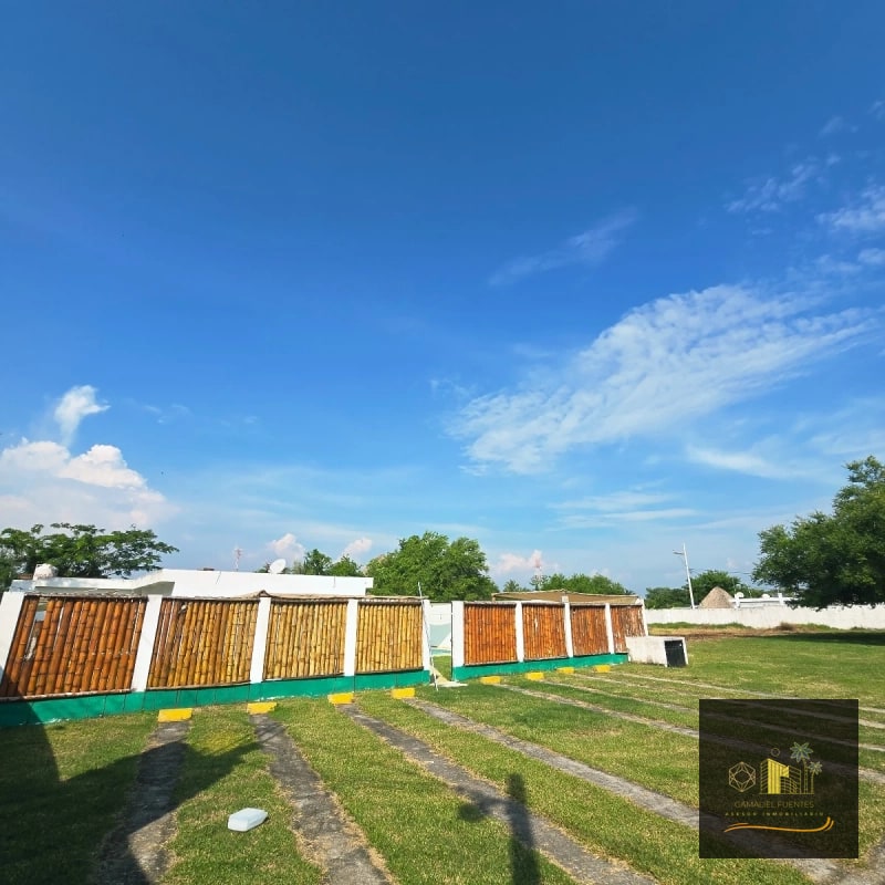 2 Casas de Playa en Venta en Monterrico - 3