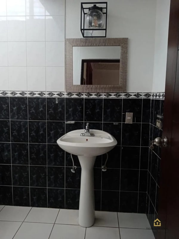 Apto Amueblado En Renta ZONA 16 - Q3,750 | 1 Habitación con A/C | Colonia Lourdes - 8