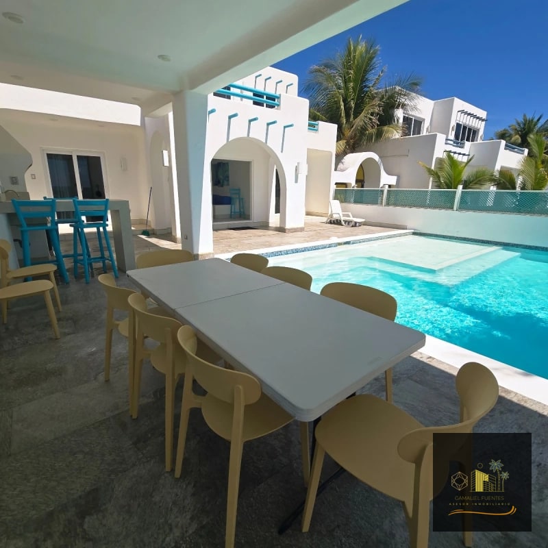Casa De Playa en Venta Frente al mar en Monterrico - 15