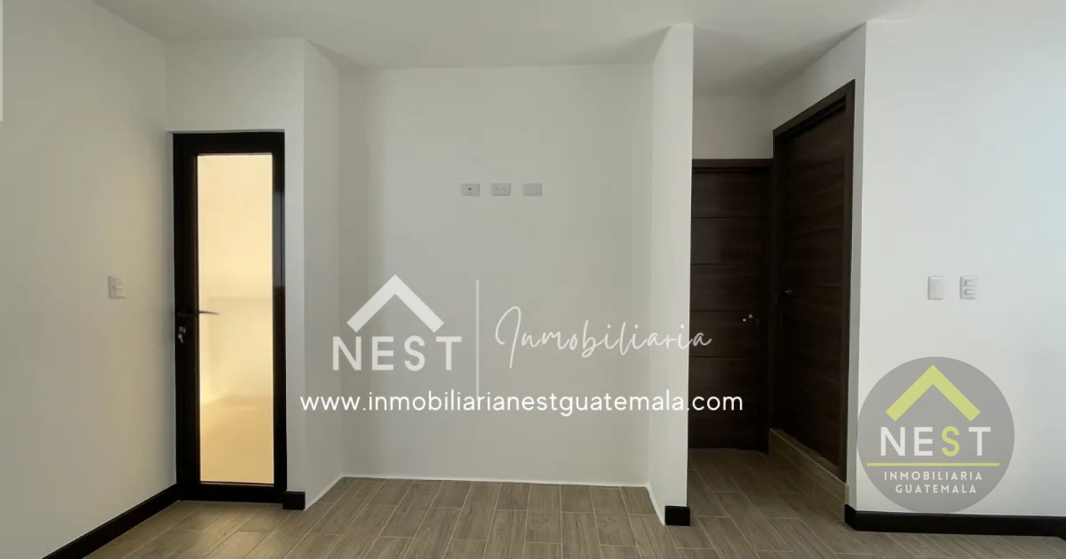 Casa nueva en renta con jardín | Bosques de Santa Elena - Km 26.5 CAES - 13