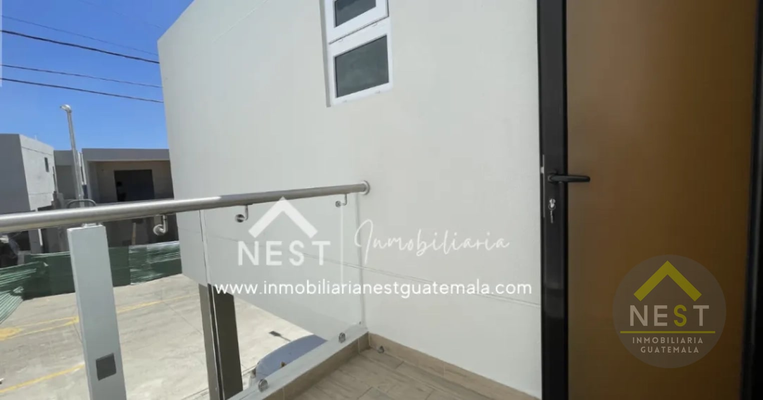 Casa nueva en renta con jardín | Bosques de Santa Elena - Km 26.5 CAES - 10