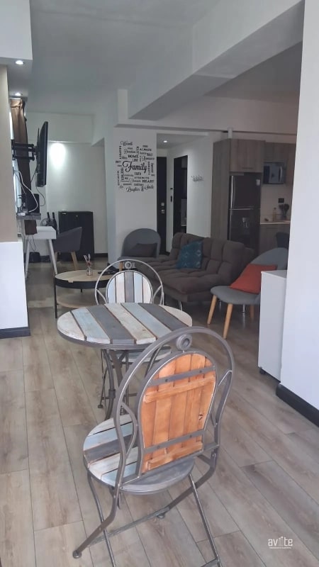 CENTRO VIVO, Zona 1. Apartamento amplio $135,000 - 4
