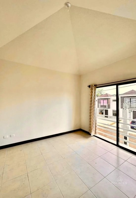 Fraijanes • Casa en Renta/Venta • La Foret de Arrazola - 3