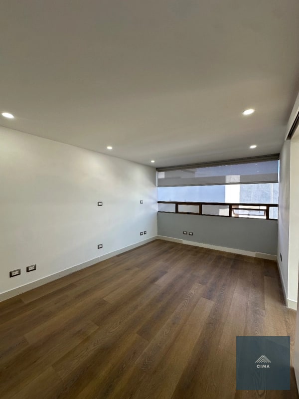 Clínica en Venta en Zona 10 | 70 m² | Edificio Santa Clara | US$90,000 - 6