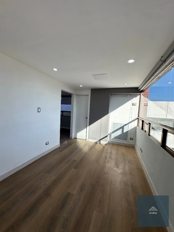 Clínica en Venta en Zona 10 | 70 m² | Edificio Santa Clara | US$90,000 - 3