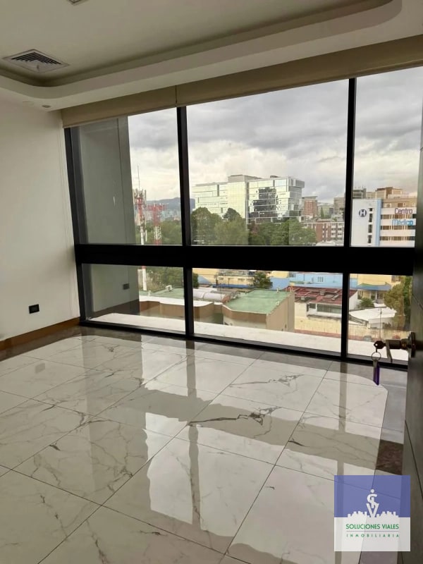 EDIFICIO RENOVATI, CLINICA EN ALQUILER, ZONA 10 — Clínica en Alquiler en Renovati, Zona 10, Guatemala, Ciudad — foto 1 de 7