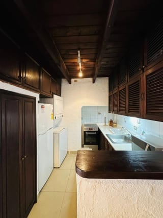 Apartamento en renta amueblado residencial los rincones zona 15 — Apartamento en Alquiler en Vista Hermosa II, Zona 15, Guatemala, Ciudad — miniatura 2 de 4