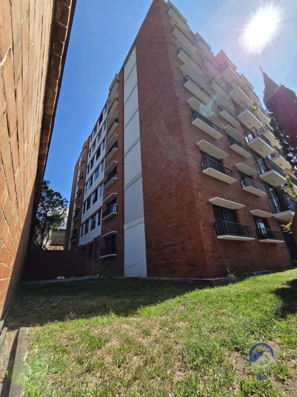 Amplio apartamento en renta en Balcones de Las Charcas, zona 11 - 17