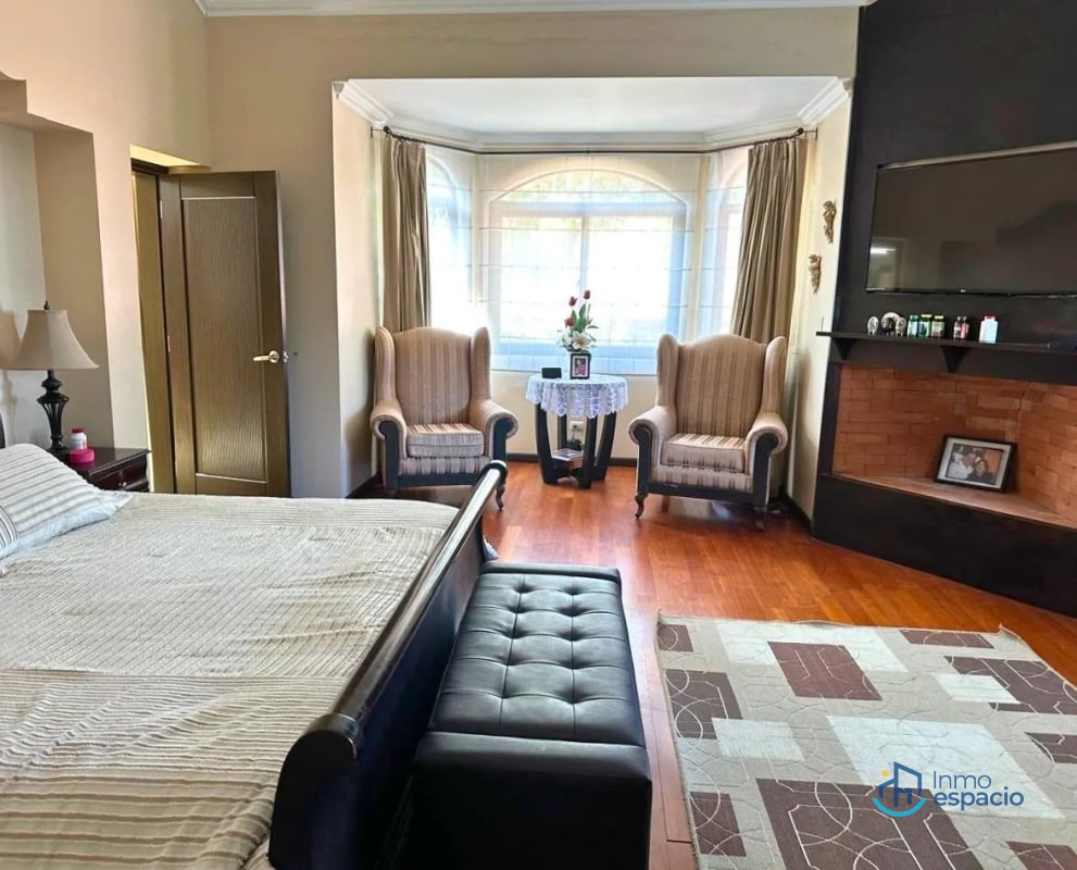 Casa en Venta – Condominio El Encinal, Mixco - 11
