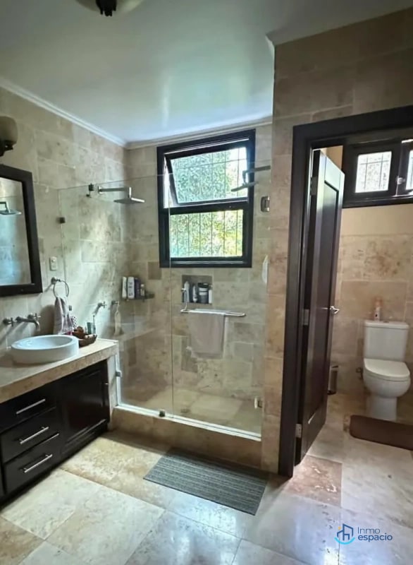 Casa en Venta – Condominio El Encinal, Mixco - 6