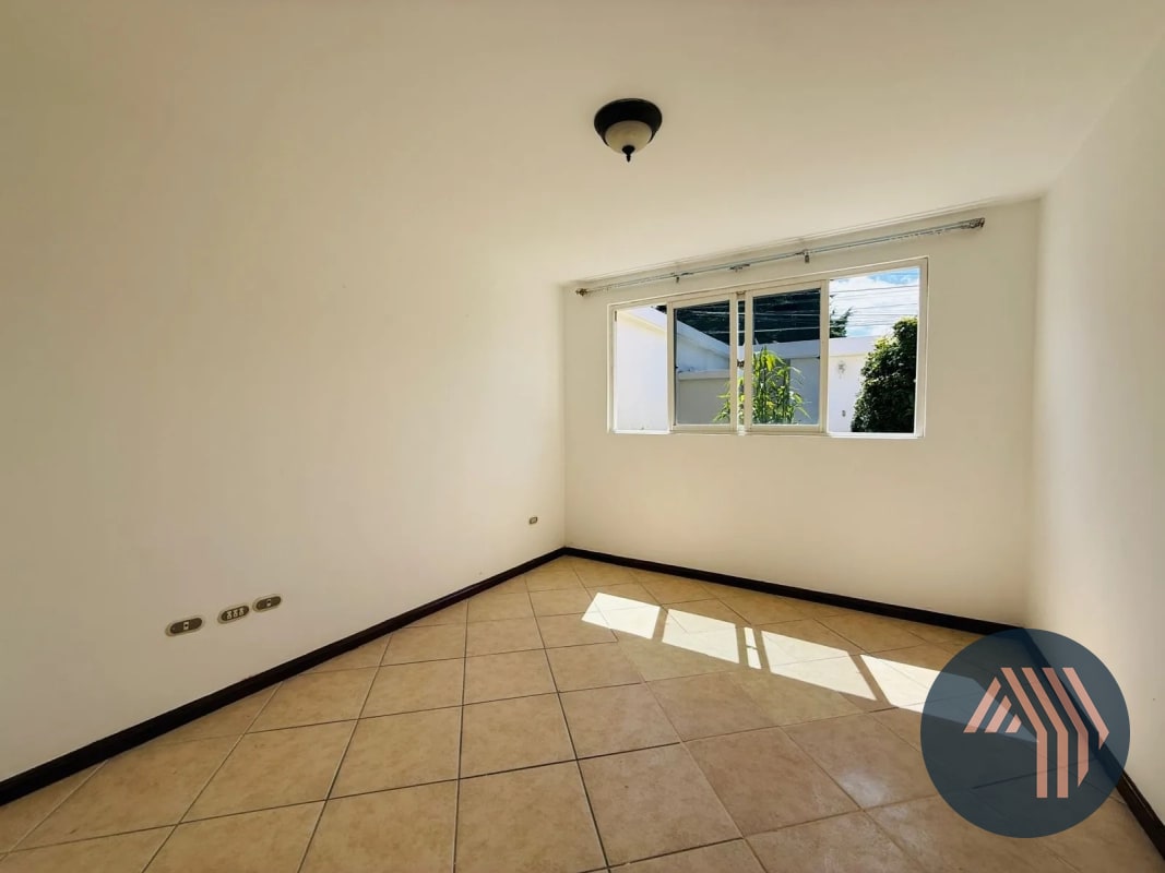 VENTA DE HERMOSA CASA - SAN ANTONIO, KM 16.5 CES - 3