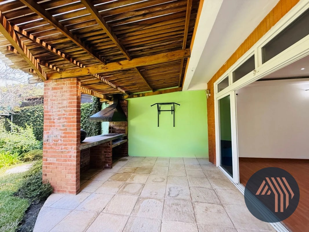 VENTA DE HERMOSA CASA - SAN ANTONIO, KM 16.5 CES - 12