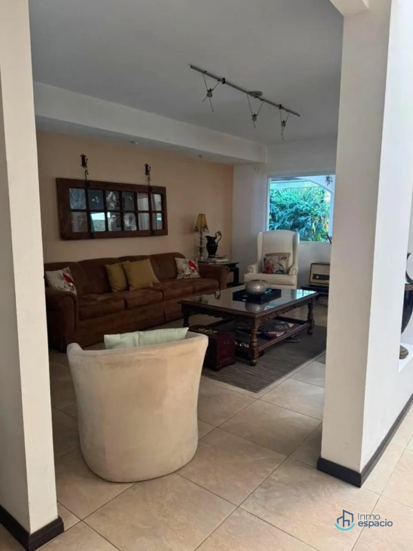 Casa en Venta – La Fontana 2 | Carretera a El Salvador Km. 25.5 - 3