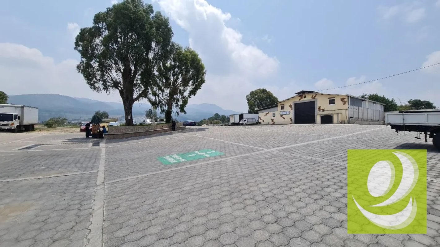 Alquilo Ofibodega en San Cristobal Mixco - 1