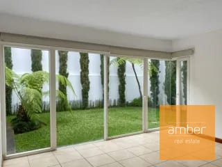 Casa en Campos de San Isidro 1, zona 16 — Casa en Venta en Campos de San Isidro, Zona 16, Guatemala, Ciudad — miniatura 1 de 11