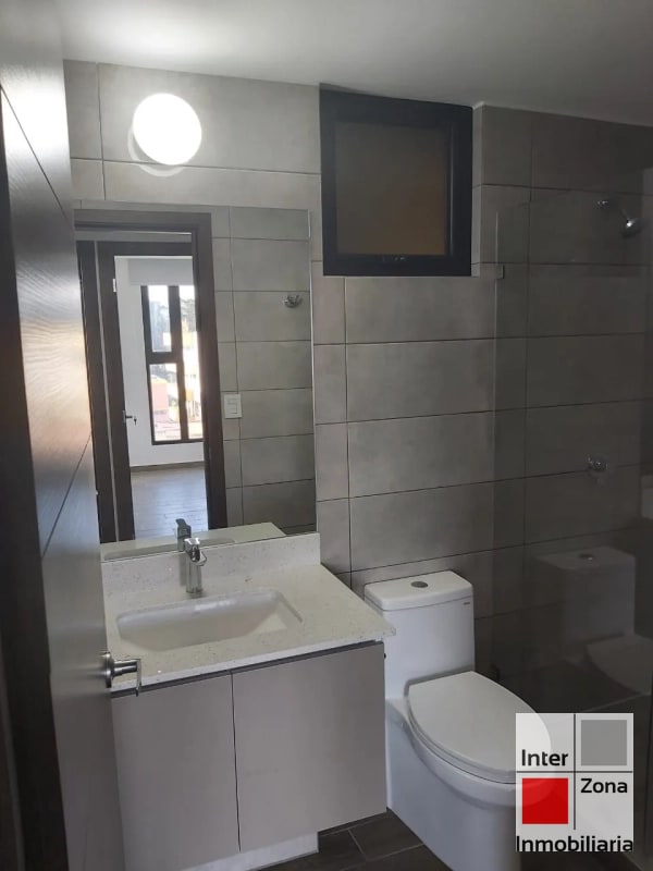 Apartamento en renta. Parque 15, Zona 15 - 10