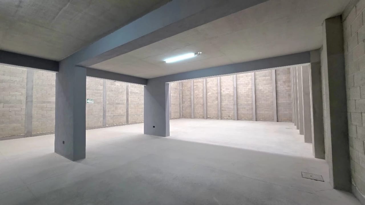 Ofi Bodega en renta en Chimaltenango. — Bodega / Ofibodega en Alquiler en Chimaltenango, Chimaltenango — foto 10 de 17