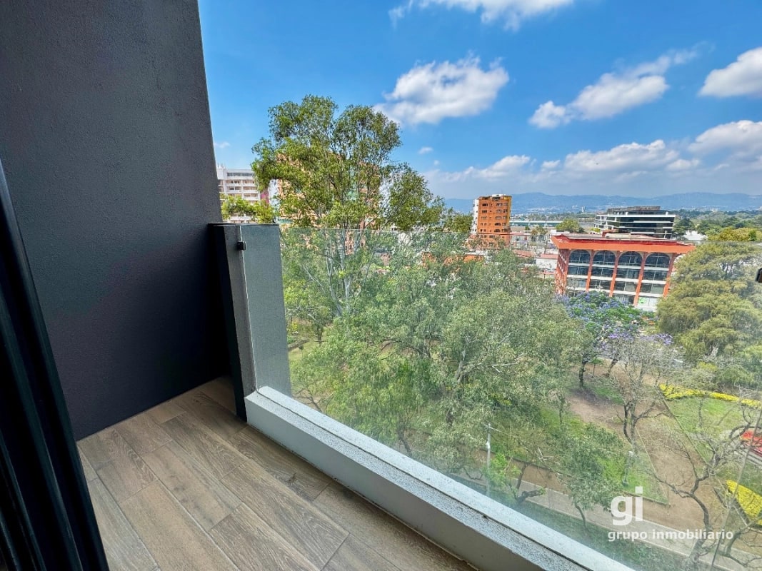 Apartamento de 2 dormitorios en venta en zona 14 - 8