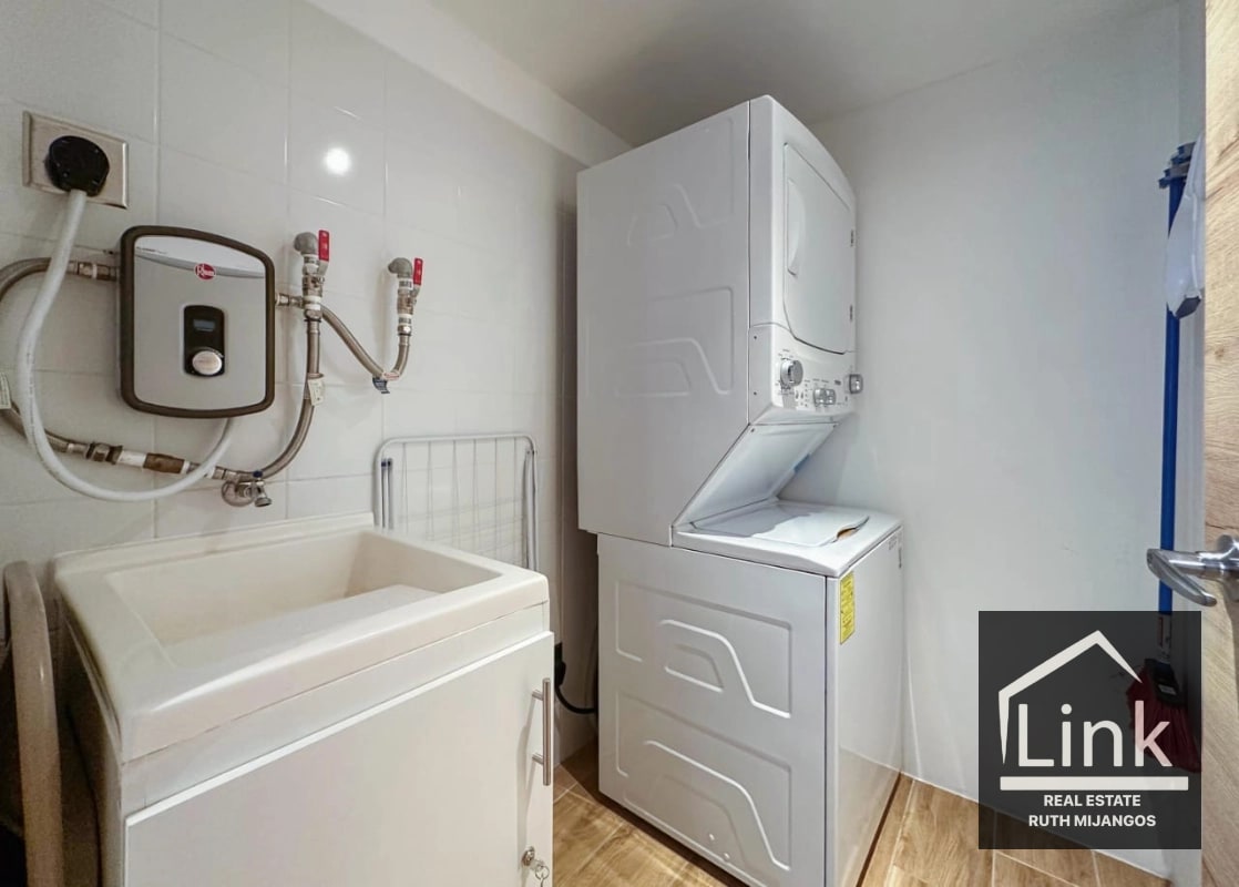 Venta de Apartamento Zona 9 AMUEBLADO - 6