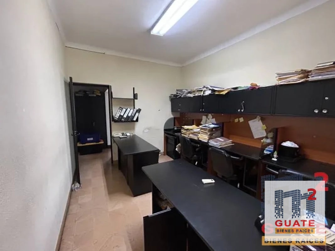 Casa fuera de condominio en Renta, Zona 10 - 4