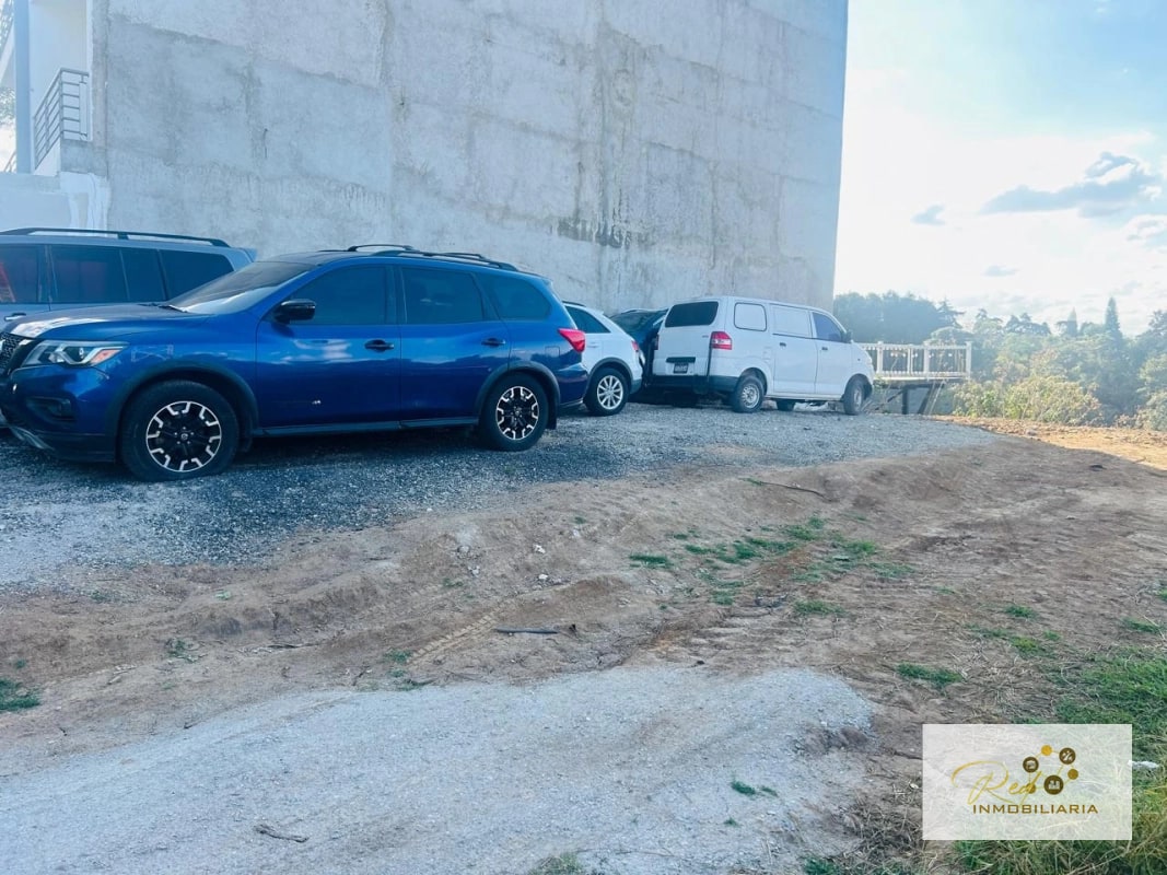 Terreno en venta en Hacienda Real, Zona 16 "Excelente precio" - 4