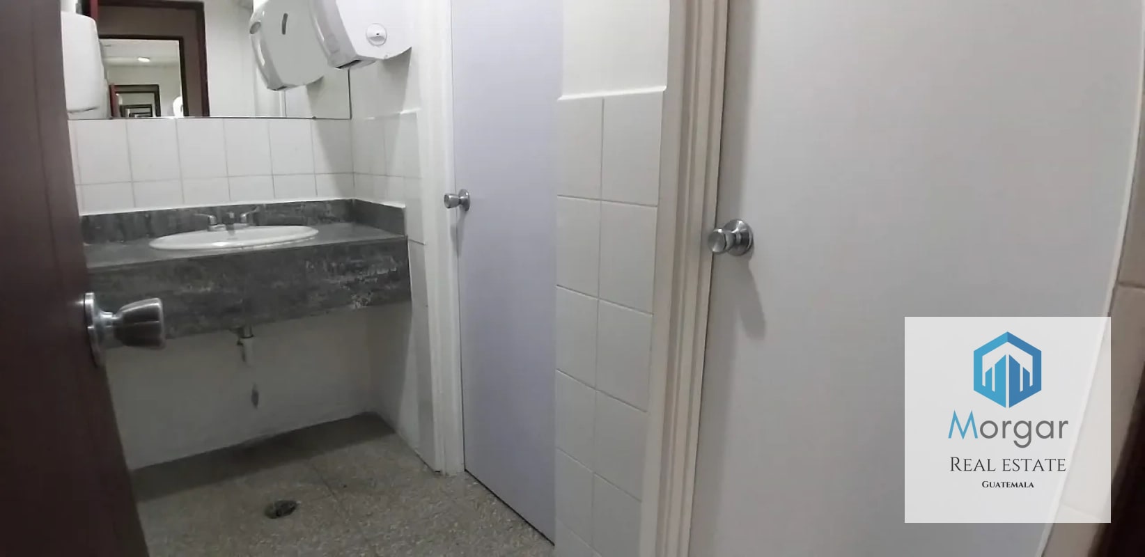 Oficina amueblada zona 14 - 1