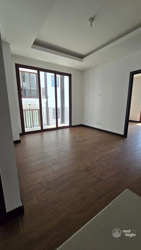 APARTAMENTO EN LIRIOS DE CAYALÁ ZONA 16 - 10