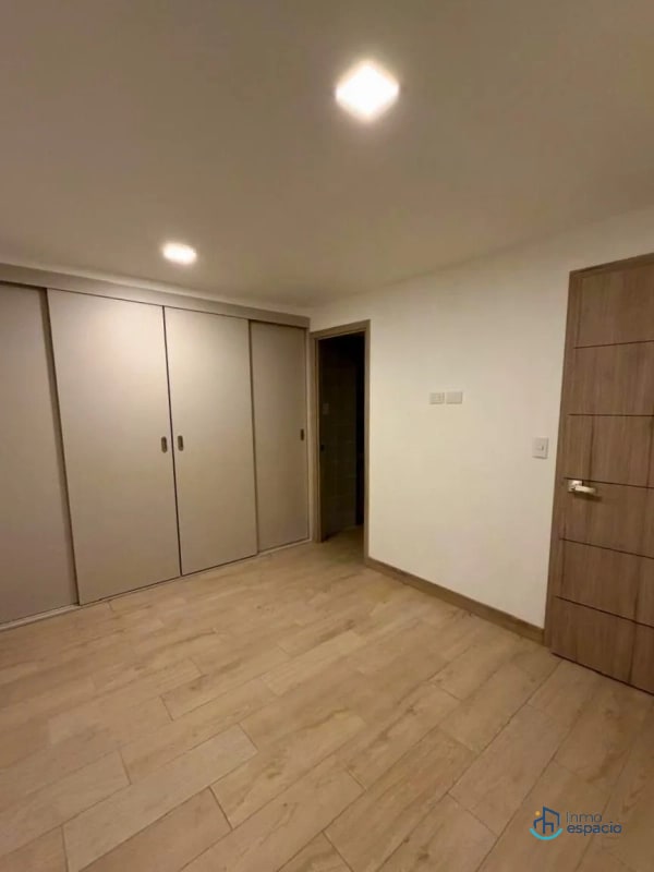 Apartamento en Alquiler – Edificio Armonía, Zona 12 - 11