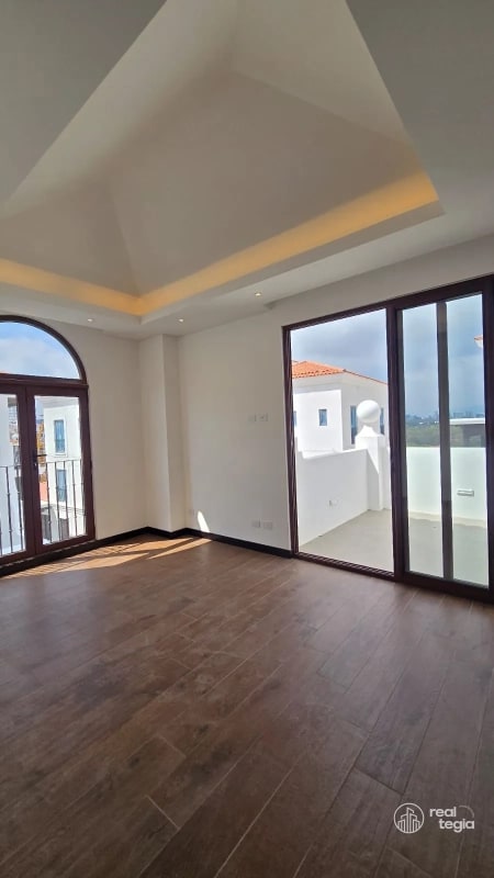 APARTAMENTO LIRIOS IV DE CAYALÁ ZONA 16 - 3
