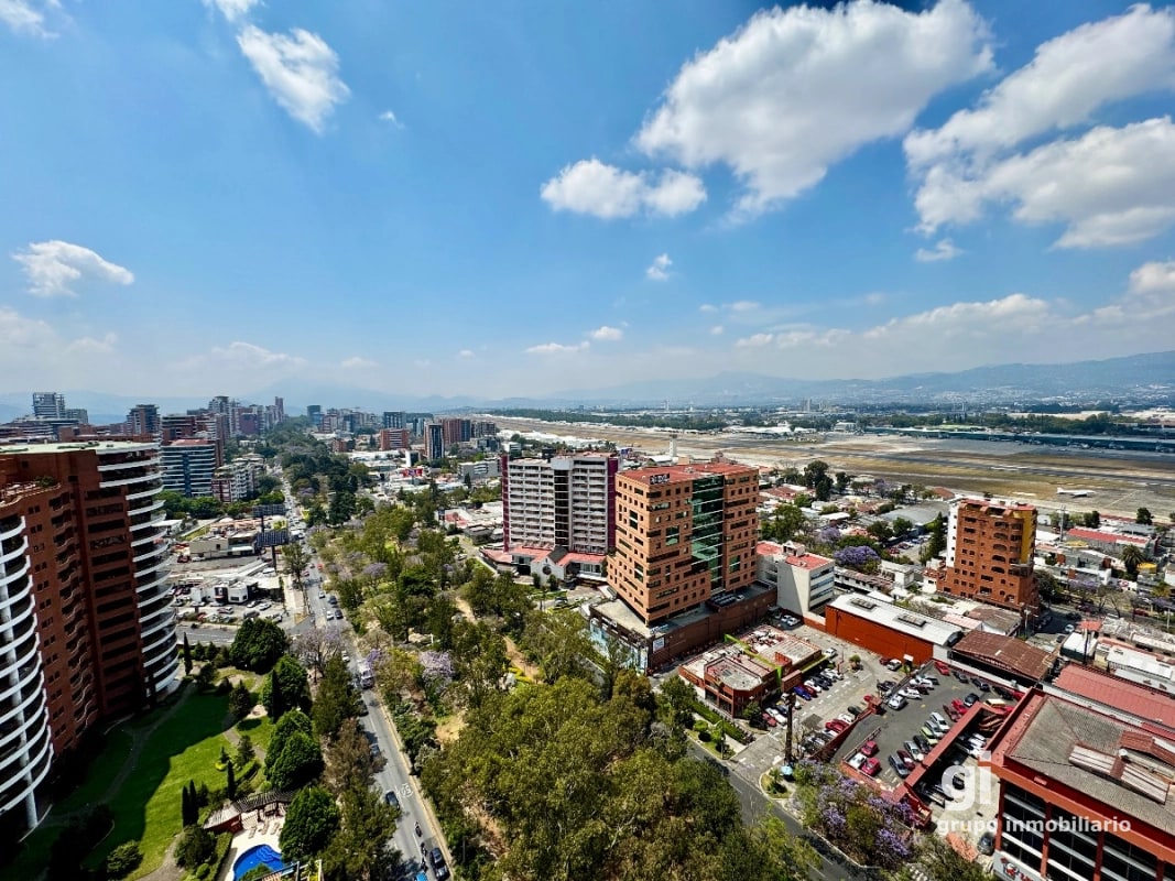 Apartamento en venta para amantes de las vistas y los aviones - 10